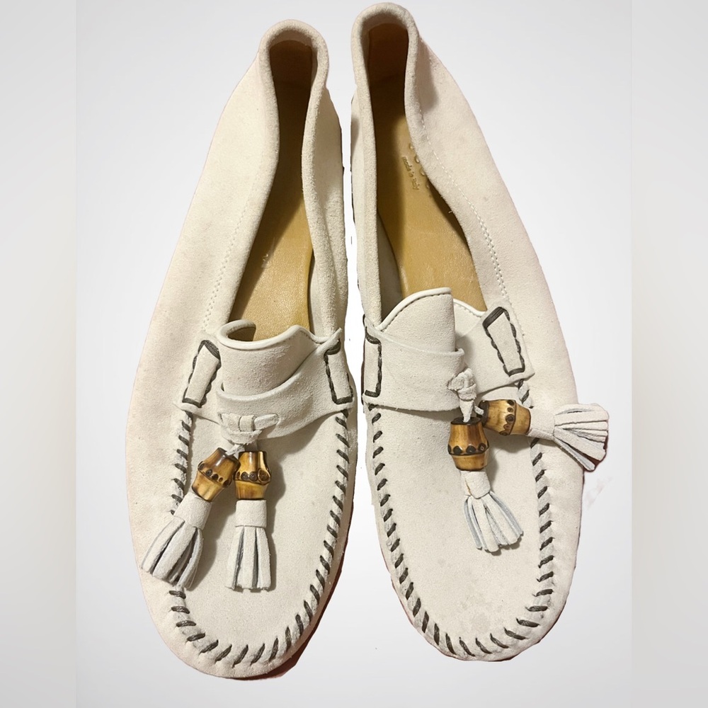 GUCCI pebbled tassel loafers